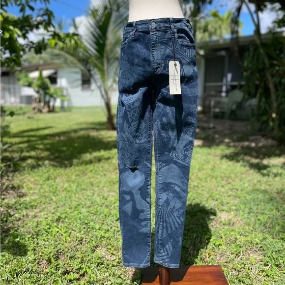 Levi’s OBEY Print Customizef in Miami Jeans - Picture 12 of 16